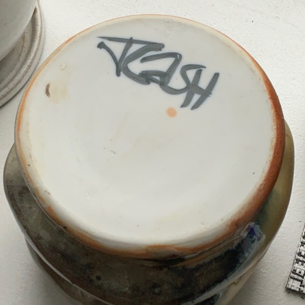 Ceramic Vase - Picture 4 of 5
